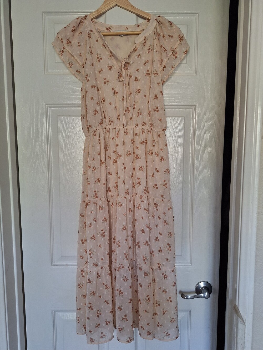 Moon River Floral Swiss Dot Tiered Midi Dress Tie Neck S - Picture 6 of 11